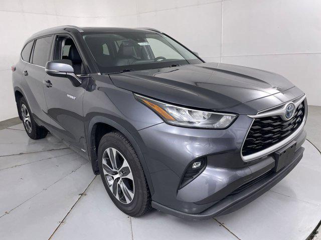 used 2020 Toyota Highlander Hybrid car, priced at $33,985