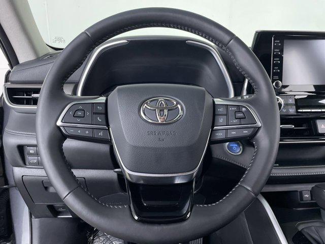 used 2020 Toyota Highlander Hybrid car, priced at $33,985