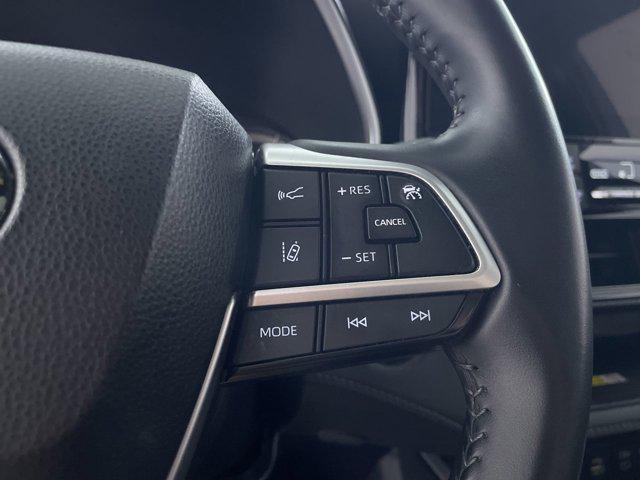 used 2023 Toyota Highlander car
