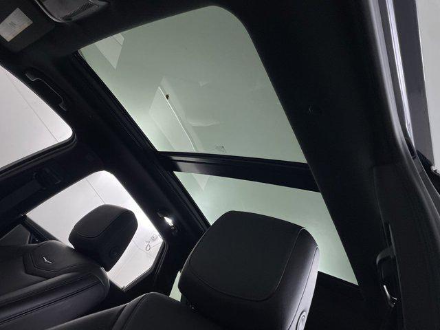 used 2021 Cadillac XT5 car, priced at $25,399