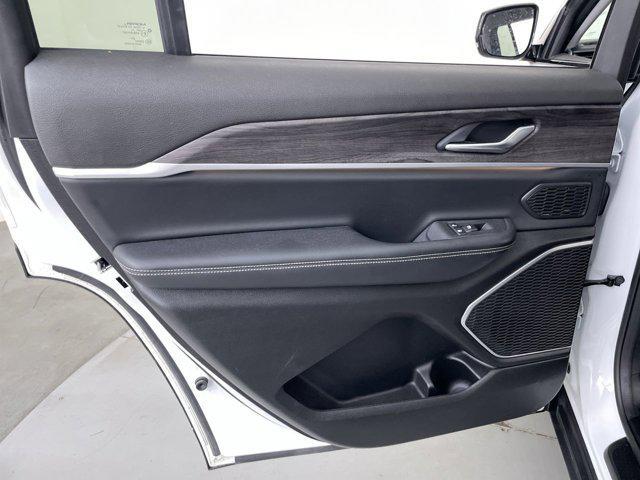 used 2022 Jeep Grand Cherokee L car, priced at $28,799