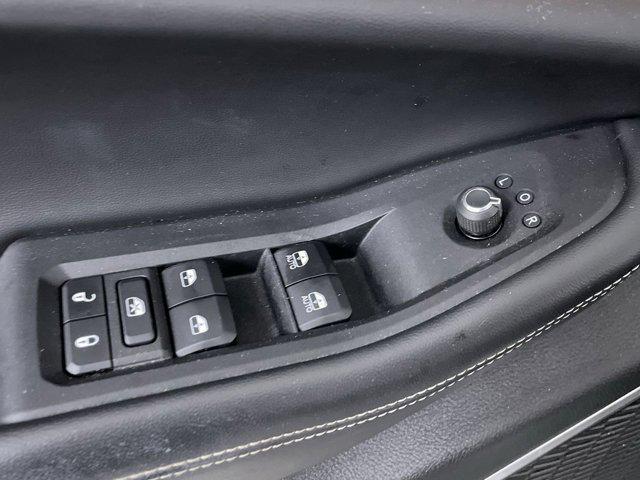 used 2022 Jeep Grand Cherokee L car, priced at $28,799