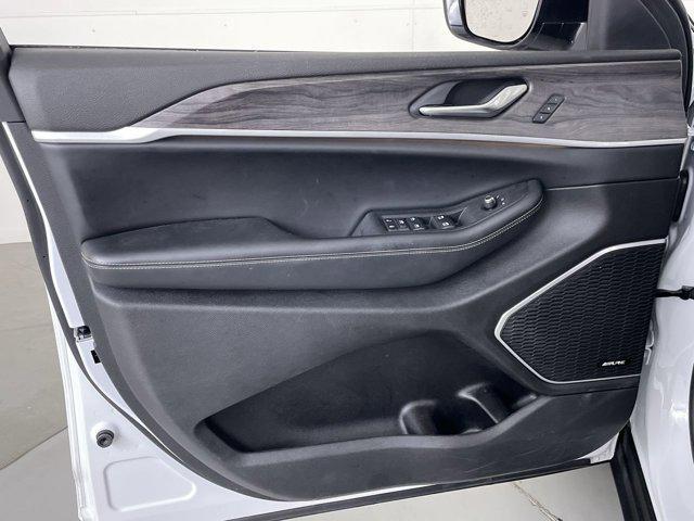 used 2022 Jeep Grand Cherokee L car, priced at $28,799