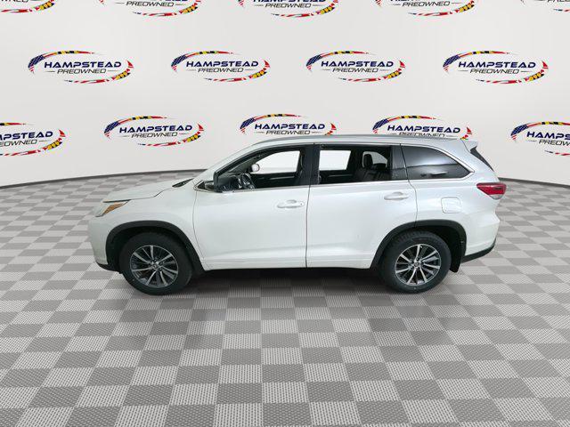 used 2018 Toyota Highlander car, priced at $21,499