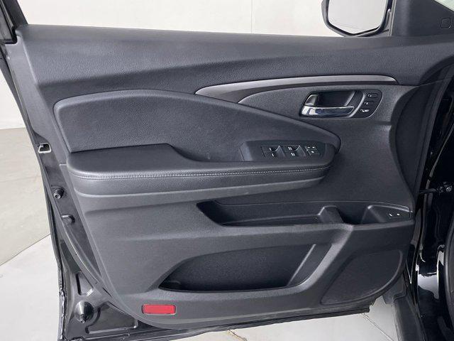 used 2022 Honda Pilot car, priced at $27,799