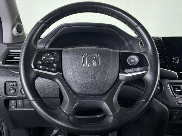 used 2022 Honda Pilot car, priced at $27,799