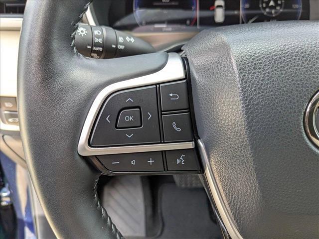 used 2023 Toyota Highlander car, priced at $41,991