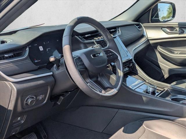 used 2025 Jeep Grand Cherokee car, priced at $39,871