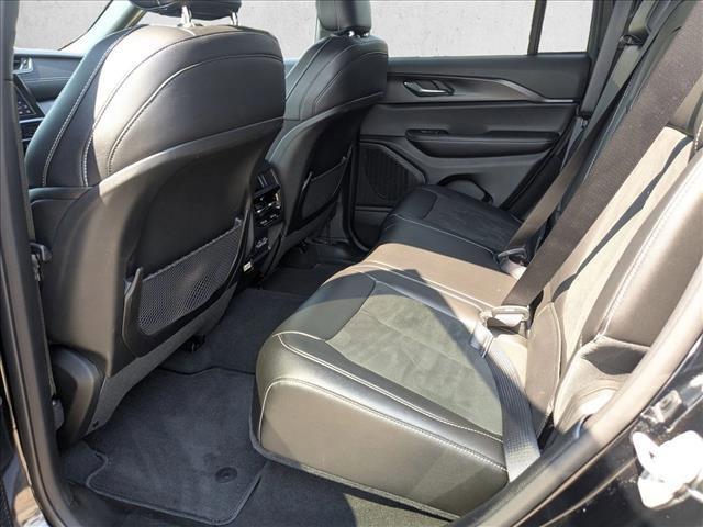 used 2025 Jeep Grand Cherokee car, priced at $39,871