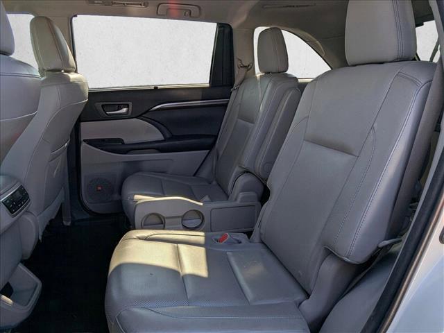 used 2016 Toyota Highlander car, priced at $21,398