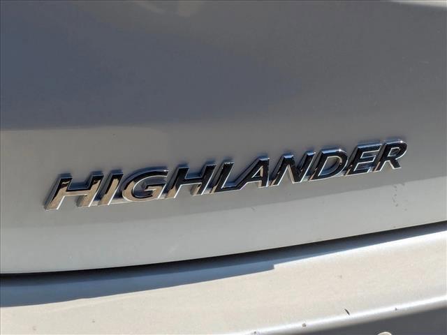 used 2016 Toyota Highlander car, priced at $21,398