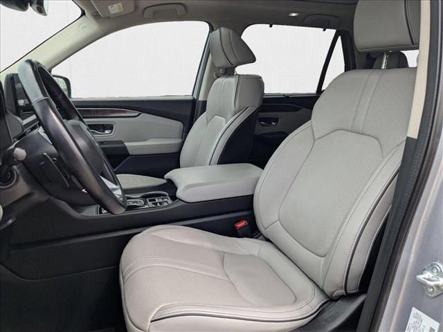 used 2023 Honda Pilot car, priced at $40,991
