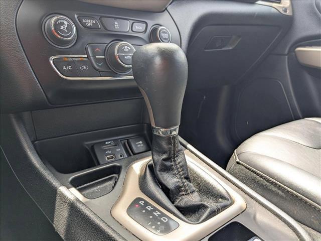 used 2018 Jeep Cherokee car, priced at $17,495
