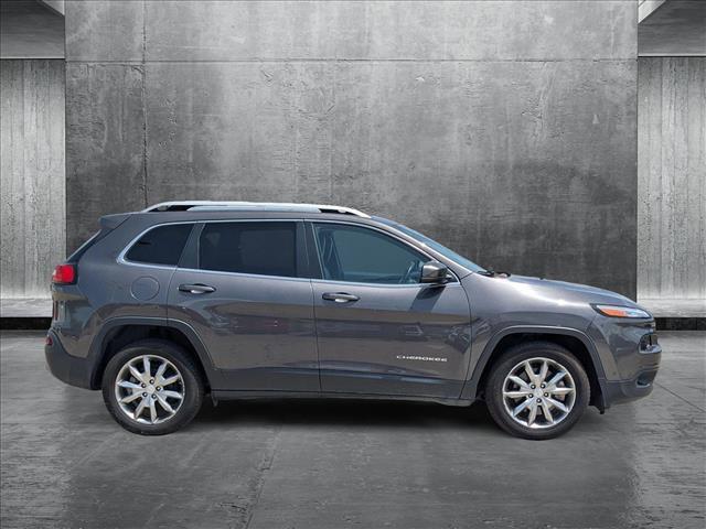 used 2018 Jeep Cherokee car, priced at $17,495