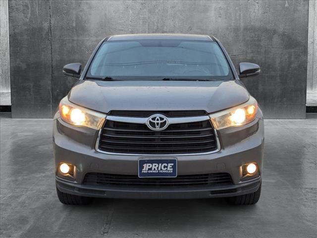 used 2015 Toyota Highlander car, priced at $17,993