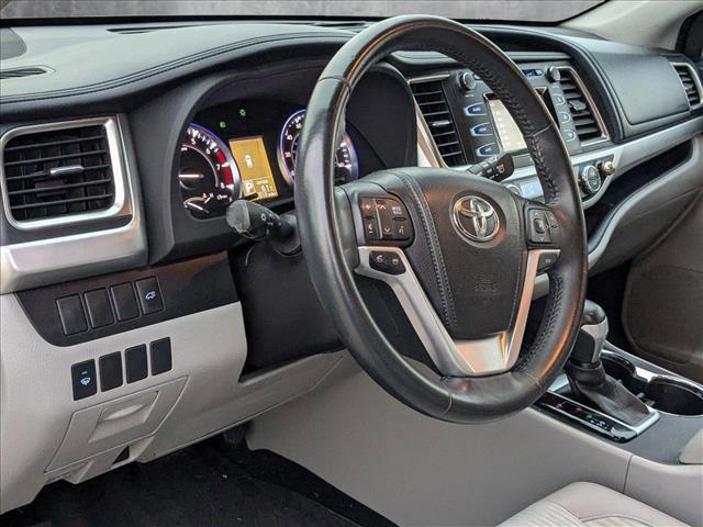 used 2015 Toyota Highlander car, priced at $17,993