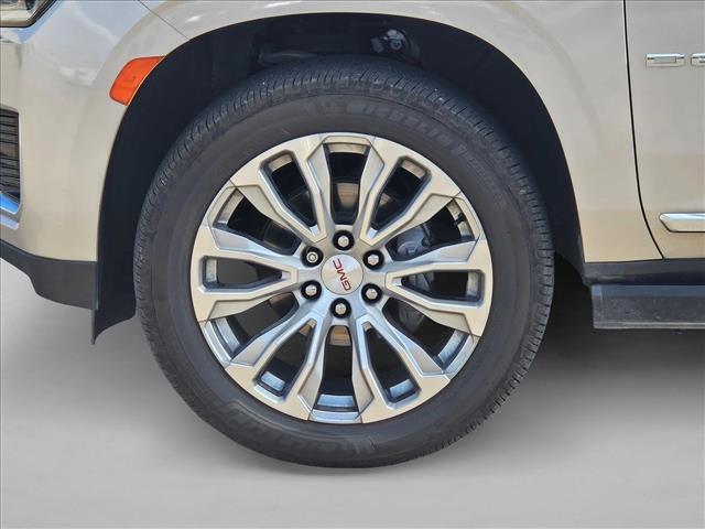 used 2022 GMC Yukon XL car, priced at $54,990