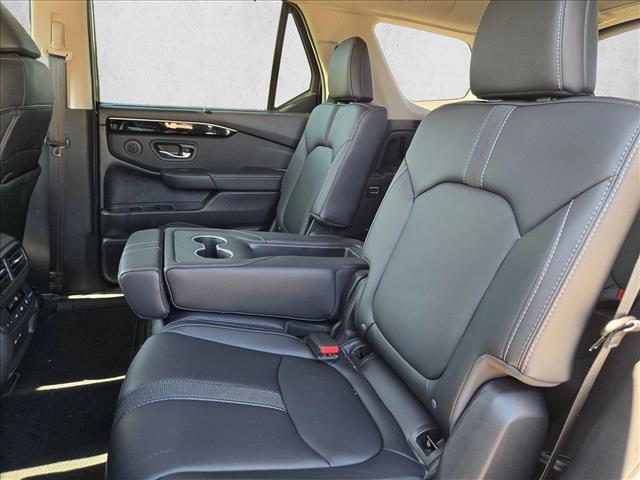 used 2025 Honda Pilot car, priced at $39,981