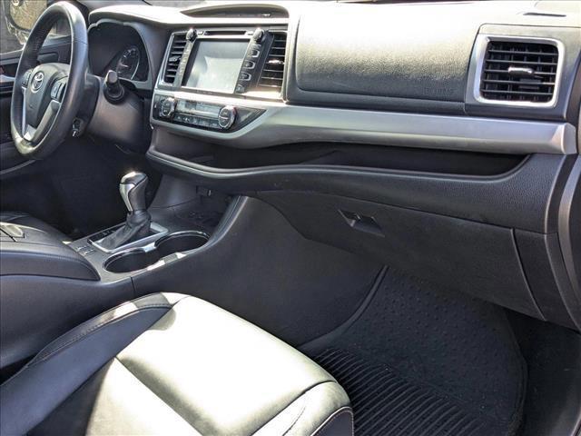 used 2016 Toyota Highlander car, priced at $20,982