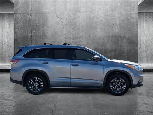 used 2016 Toyota Highlander car, priced at $20,982