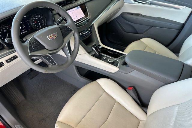 used 2022 Cadillac XT5 car, priced at $41,348