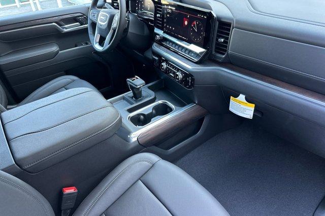 new 2025 GMC Sierra 1500 car, priced at $66,520