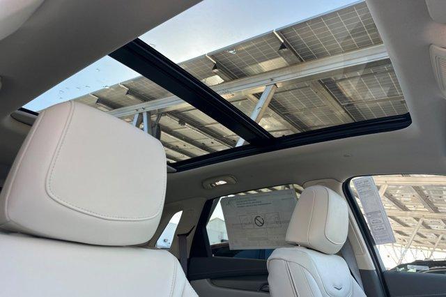 new 2025 Cadillac XT5 car, priced at $56,790