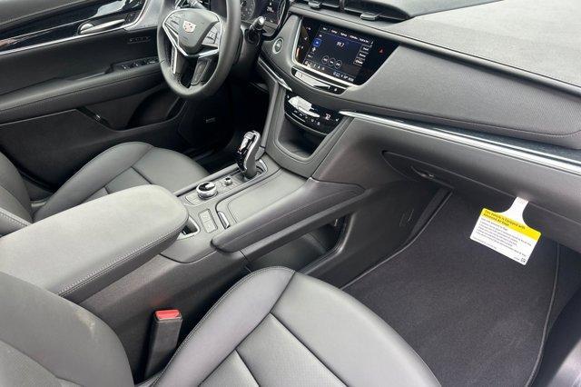 new 2025 Cadillac XT5 car, priced at $59,790