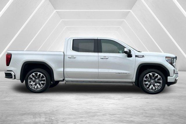 new 2025 GMC Sierra 1500 car, priced at $75,650