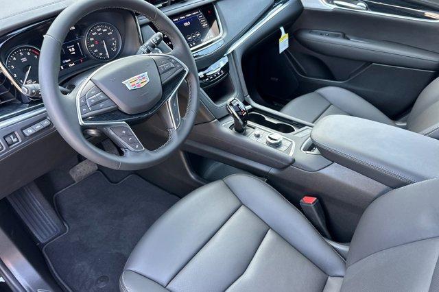 new 2025 Cadillac XT5 car, priced at $56,190