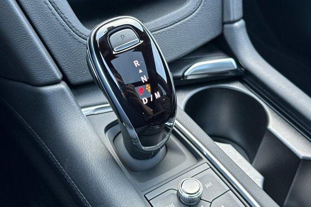 new 2025 Cadillac XT5 car, priced at $56,190