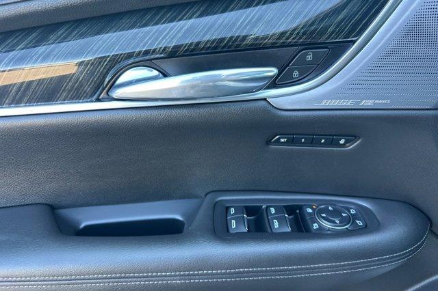used 2022 Cadillac XT6 car, priced at $41,899
