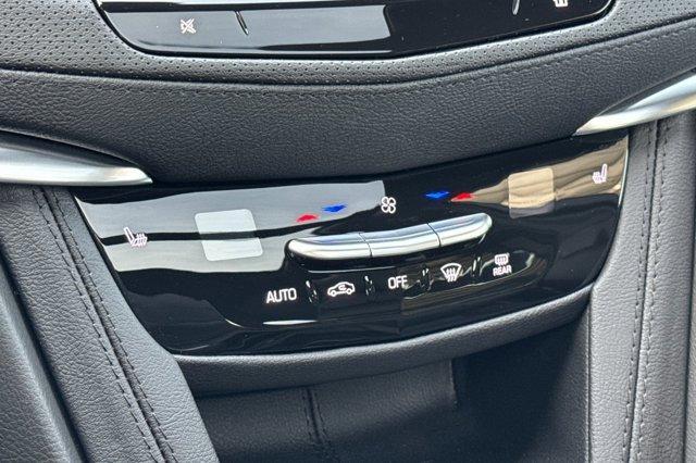 new 2025 Cadillac XT5 car, priced at $51,990