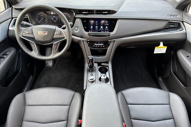new 2025 Cadillac XT5 car, priced at $51,990
