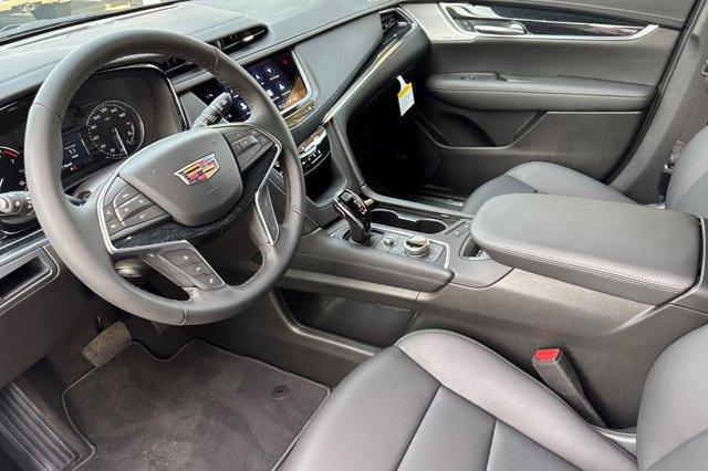 new 2025 Cadillac XT5 car, priced at $51,990