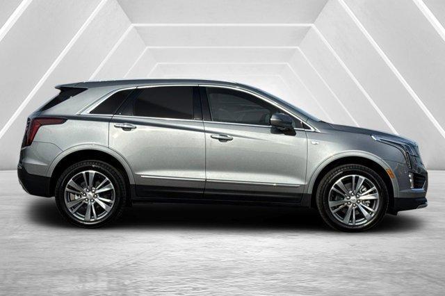 new 2025 Cadillac XT5 car, priced at $51,990