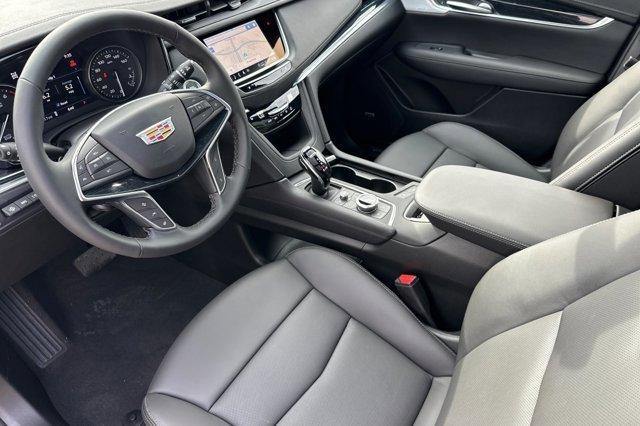 new 2025 Cadillac XT5 car, priced at $56,890