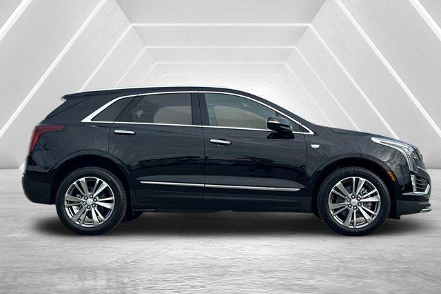 new 2025 Cadillac XT5 car, priced at $56,890