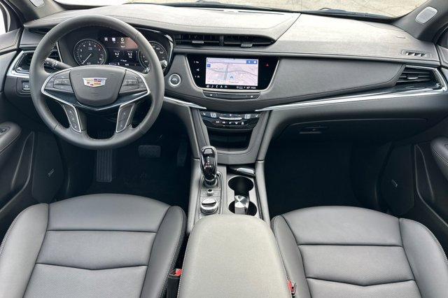 new 2025 Cadillac XT5 car, priced at $56,890