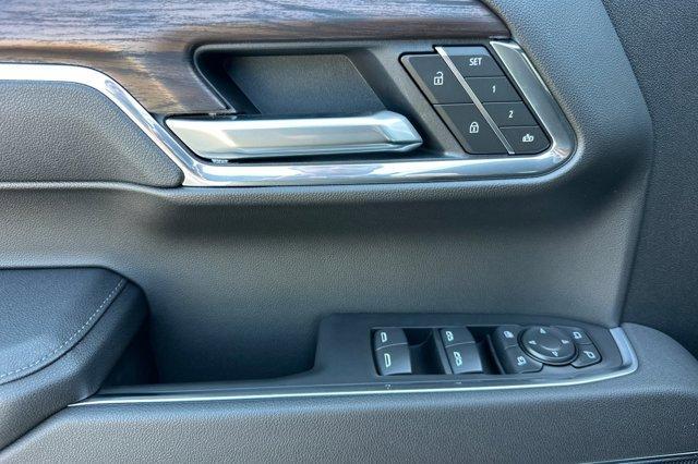 new 2025 GMC Sierra 1500 car, priced at $64,655
