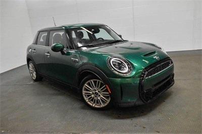 used 2024 MINI Hardtop car, priced at $25,000