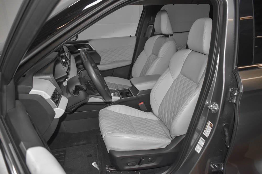 used 2024 Mitsubishi Outlander car, priced at $28,500