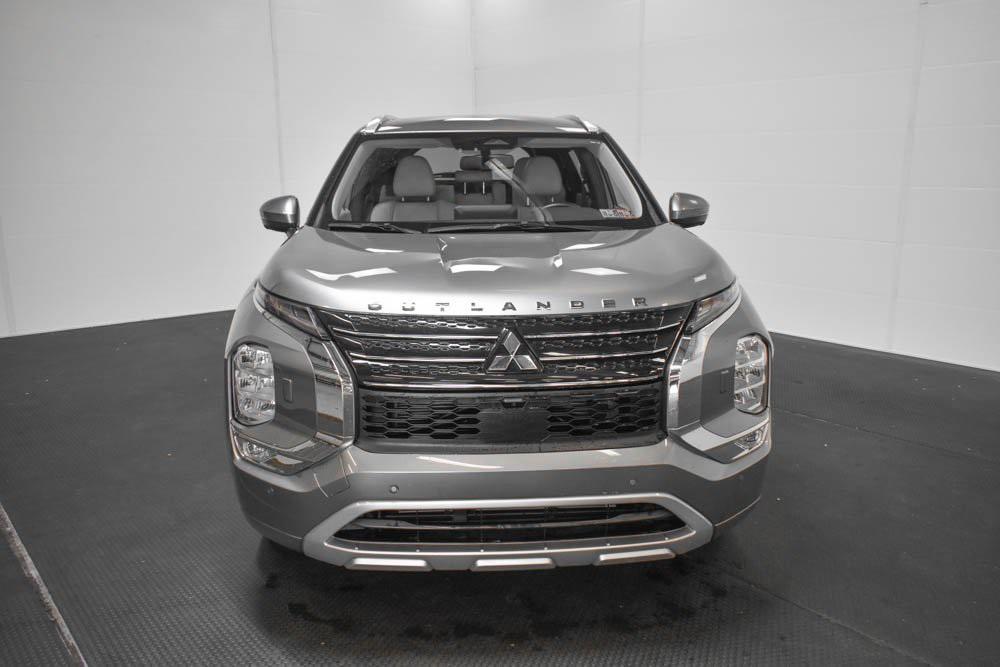 used 2024 Mitsubishi Outlander car, priced at $28,500