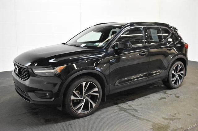 used 2022 Volvo XC40 car, priced at $29,000