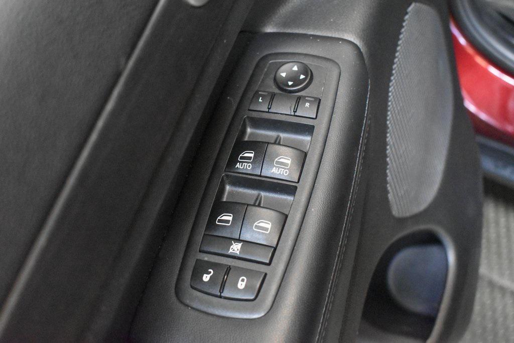 used 2018 Jeep Grand Cherokee car, priced at $15,300