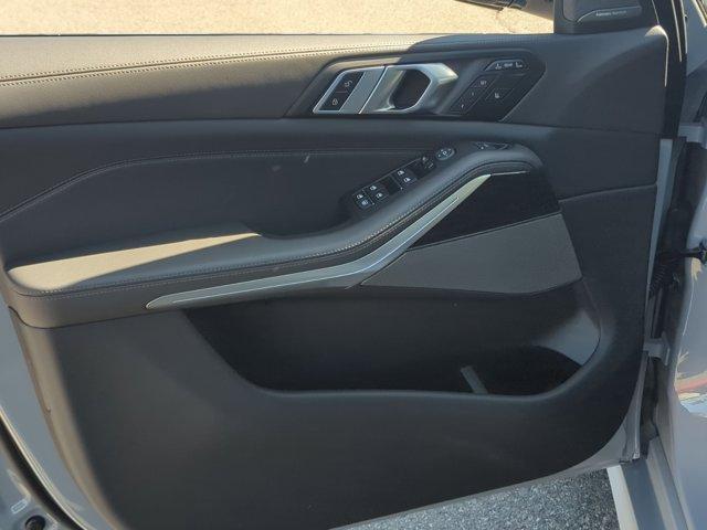 new 2026 BMW X7 car, priced at $96,475