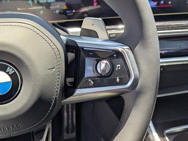 new 2025 BMW 760 car, priced at $137,325