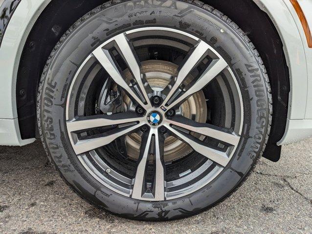 new 2025 BMW X7 car, priced at $102,875