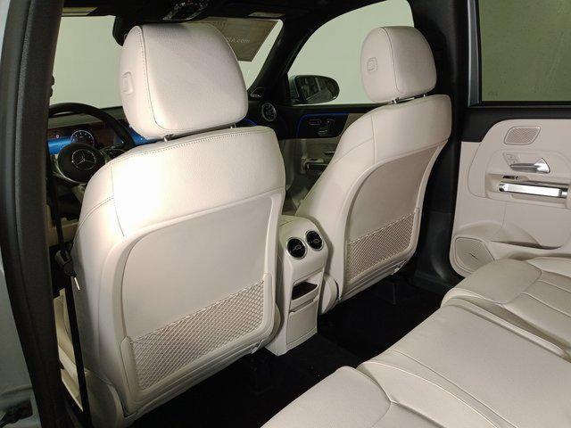 new 2024 Mercedes-Benz GLB 250 car, priced at $52,675