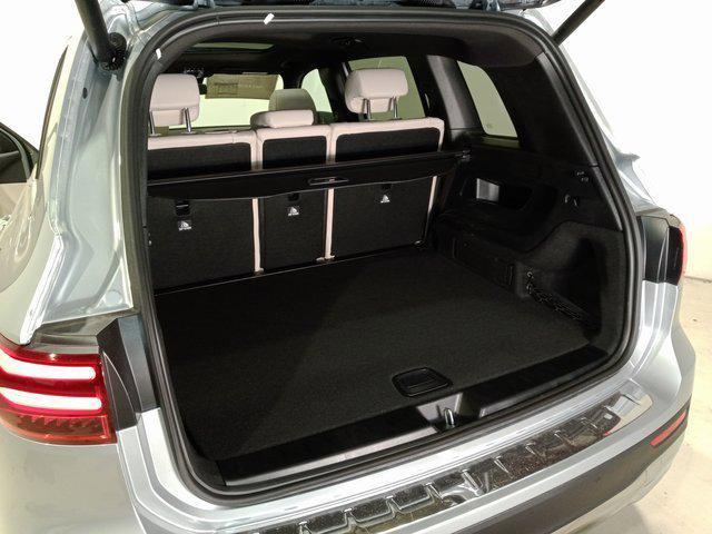 new 2024 Mercedes-Benz GLB 250 car, priced at $52,675